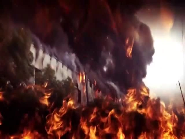 2.“杜绝消防隐患 严禁违章搭建”企业违章搭建火灾警示教育片.mp4