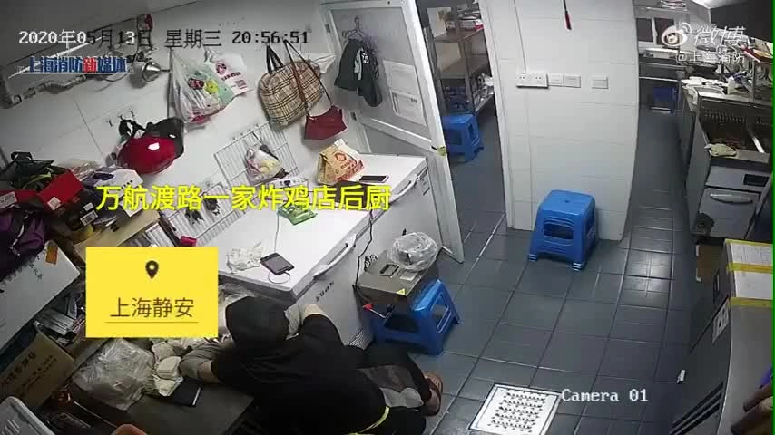 突发！恐怖！2分钟连续爆炸15次！原因又是这个！(实拍监控3).mp4