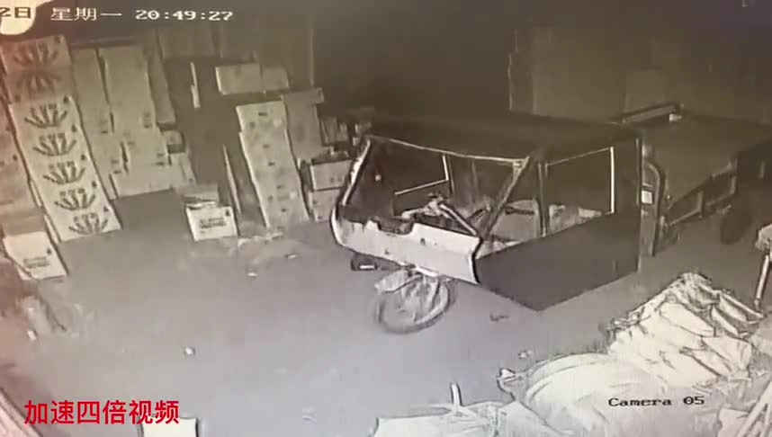 突发! 长春一仓库起火！14人死亡，12人重伤！附多视频(可下载).mp4