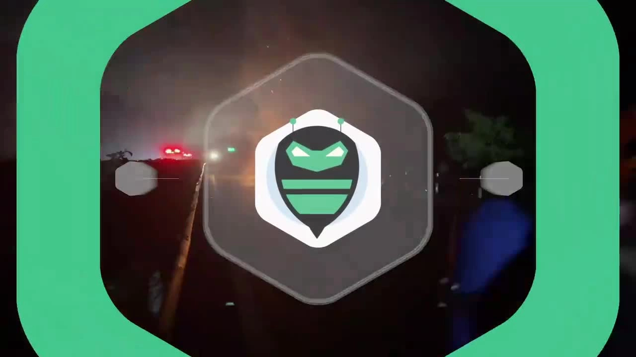 突发丨山西发往贵阳快递货车起火，现场视频！.mp4