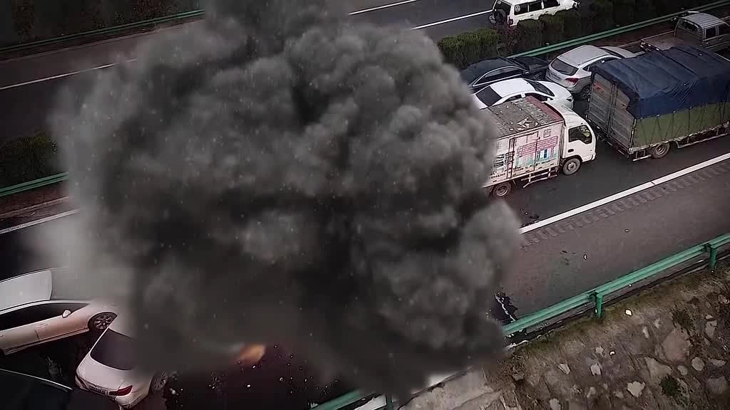 2024年交通事故案例警示录， 真实案例警示身边人.mp4