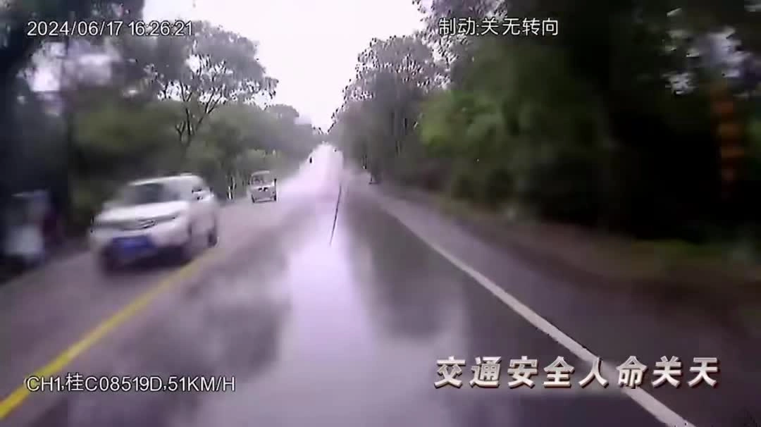 2025年较大交通事故警示片丨血泪之旅.mp4